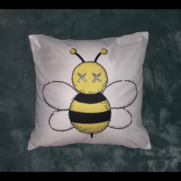 Couch/Bed Pillow - Picture 5 of 9